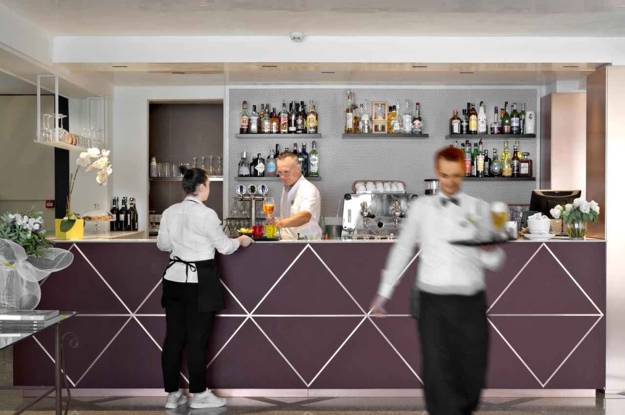 Hotel Castello Lake Front 말세진느 외부 사진