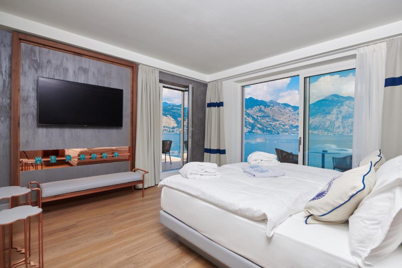 Hotel Castello Lake Front 말세진느 외부 사진