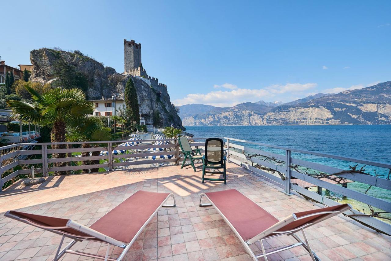 Hotel Castello Lake Front 말세진느 외부 사진
